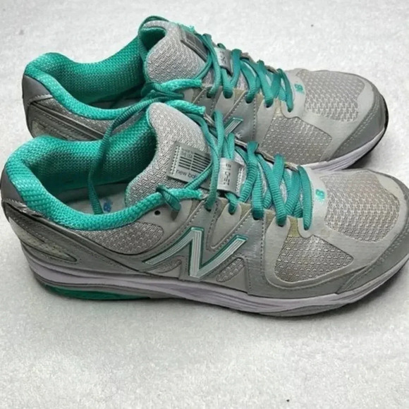 New Balance women athletic shoes size 10 - Picture 2 of 7